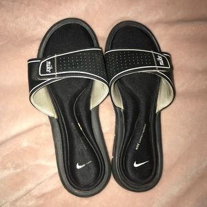nike slides